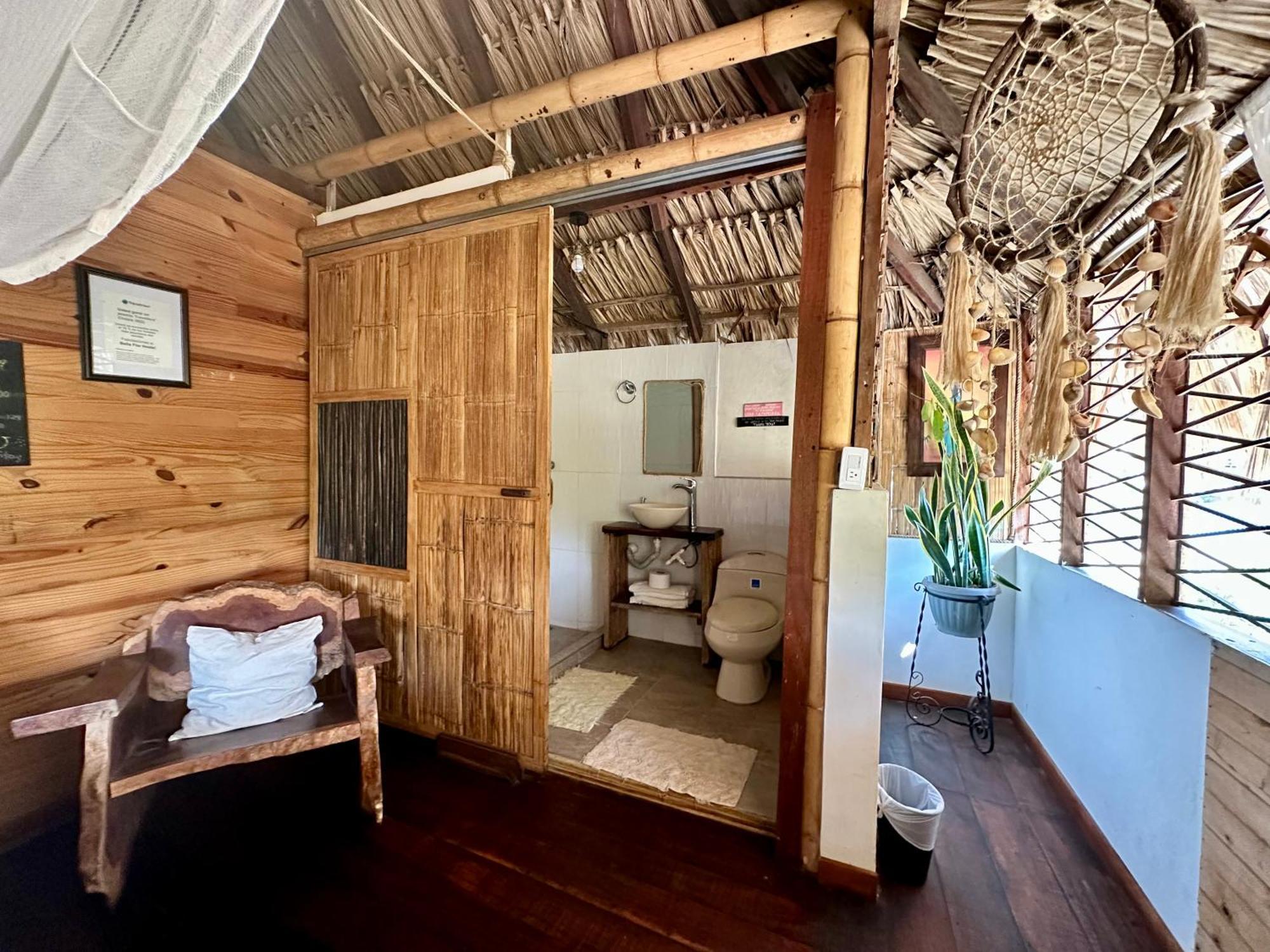 Bella Flor Hostel Palomino Exterior photo